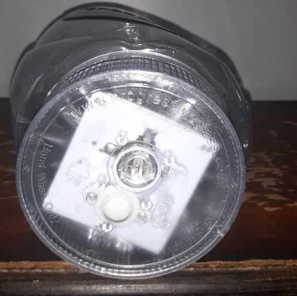 Top Golf Driving Range LED Flashing Light-Up Souvenir Tumbler w/ Straws - Picture 7 of 7